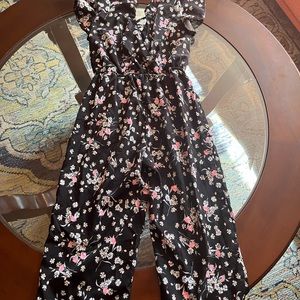 Girls size 8 Pants jumper sleeveless black and floral